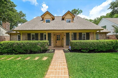 12454 Woodthorpe Ln, Houston, TX 77024 - photo 2