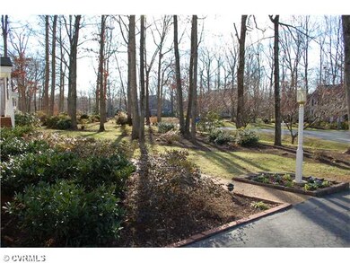 Exterior Front - View of neighboring homes in Olde
