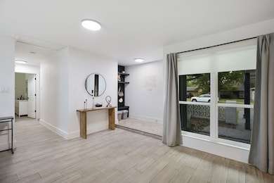 1831 Wintergreen Rd, Carrollton, TX 75006 - photo 5