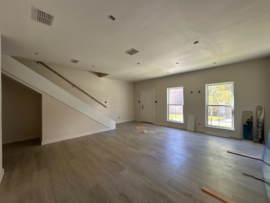 210 Veracruz Dr unit 203, Laredo, TX 78045 - photo 5