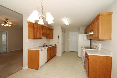 216 Camelot Place, Warner Robins, GA 31093 - photo 6