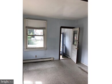 47 Oakland Ave, Audubon, NJ 08106 - photo 2