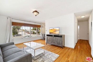 3743 Mclaughlin Ave, Los Angeles, CA 90066 - photo 5