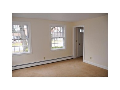 32 George St, Warwick, RI 02888 - photo 4