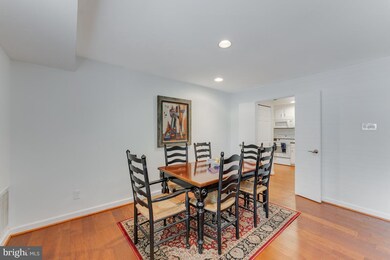 7425 Democracy Blvd unit 3, Bethesda, MD 20817 - photo 4
