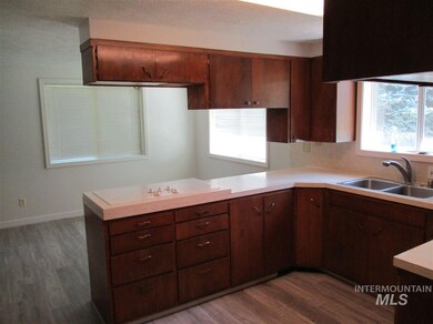 2001 Yale Ave, Burley, ID 83318 - photo 3