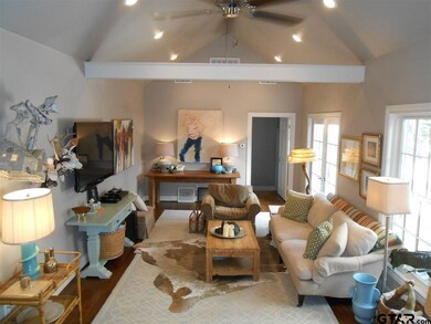 209 209 W 7th, Tyler, TX 75701 - photo 4