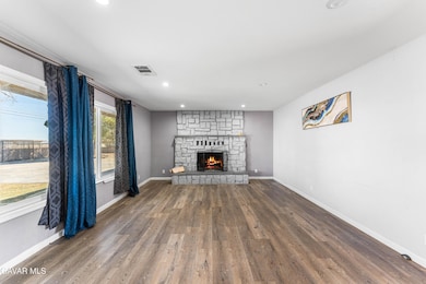 3322 E Avenue H, Lancaster, CA 93535 - photo 5