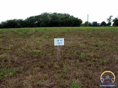 Lot 19 SW Deer Run St, Topeka, KS 66610 - photo 2