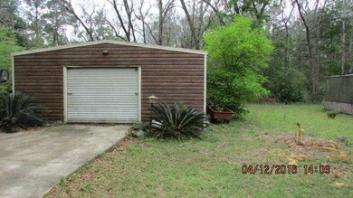 Huge Outbldg