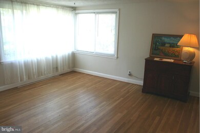 1110 Gittings Ave, Baltimore, MD 21239 - photo 4