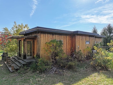 2137 N Bingham St, Cornwall, VT 05753 - photo 4