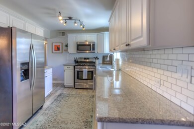 15 Kitchen photo d