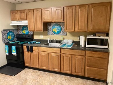 732 E 4th St unit 1, Bethlehem, PA 18015 - photo 2