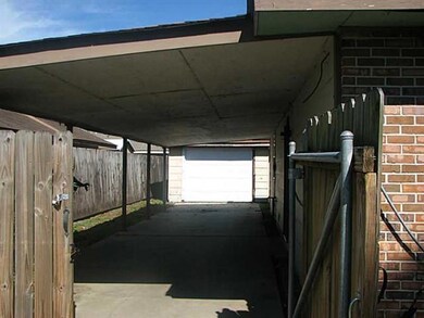 2780 Isabelle Dr, Marrero, LA 70072 - photo 2