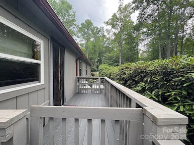 527 Windridge Rd, Newland, NC 28657 - photo 4