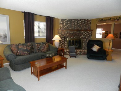 Living Room with gas log fireplace