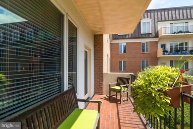 8101 Connecticut Ave unit C503, Chevy Chase, MD 20815 - photo 5