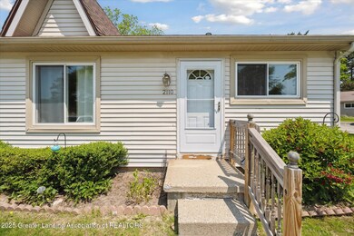 04-2110-La-Mer-Ln-Haslett-MI-48840-Windo