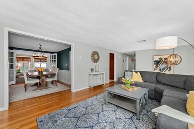 4 Sherman Place Ct, Woburn, MA 01801 - photo 4