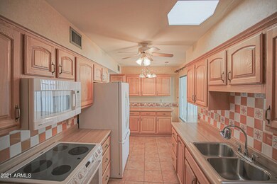 17302 N Del Webb Blvd, Sun City, AZ 85373 - photo 2