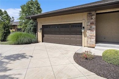 19220 W 102nd St unit 23, Lenexa, KS 66220 - photo 3