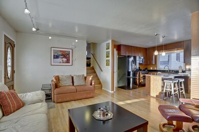 Sparklilng open living space