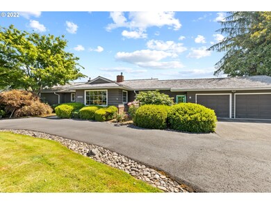 4552 Cedaroak Dr, West Linn, OR 97068 - photo 2