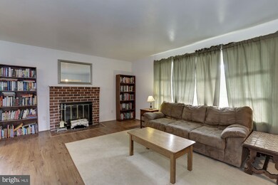 1200 Raydale Ct, Hyattsville, MD 20783 - photo 6