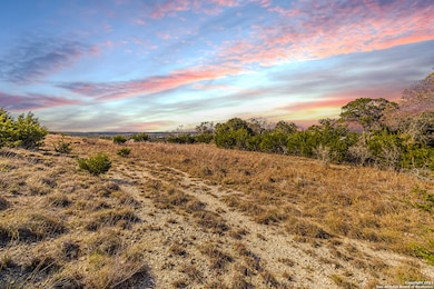 126 Riddle Rd, Spring Branch, TX 78070 - photo 2