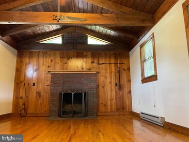 704 Round Hill Rd, Winchester, VA 22602 - photo 7