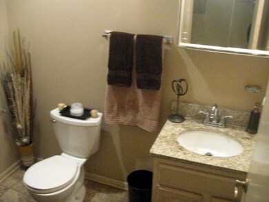 650 Academy Ave, Matteson, IL 60443 - photo 2