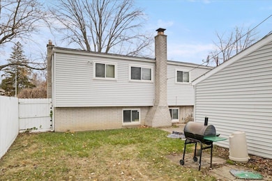 35980 Carlisle St, Clinton Township, MI 48035 - photo 5