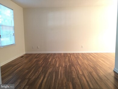 10910 Chesterwood Dr, Spotsylvania, VA 22553 - photo 3