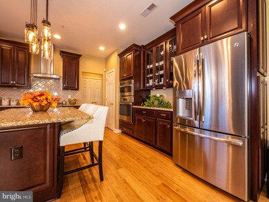 10300 Garson Terrace, Lanham, MD 20706 - photo 2