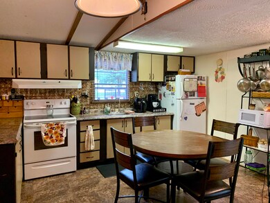 1680 Moncove Lake Road