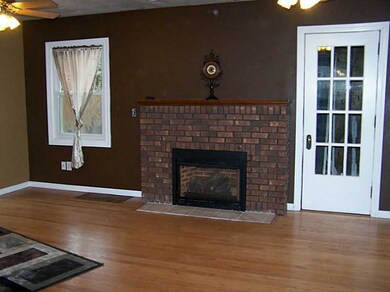 2310 Mount Vernon Rd SE, Cedar Rapids, IA 52403 - photo 6