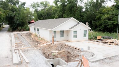 522 E 5th St, Bonham, TX 75418 - photo 3