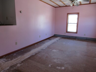 107 Mannering St, Berlin, NH 03570 - photo 7