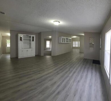 5203 Garden Ln, Tampa, FL 33610 - photo 3