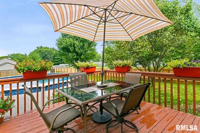 716 N Meadows Ct, Davenport, IA 52806 - photo 3