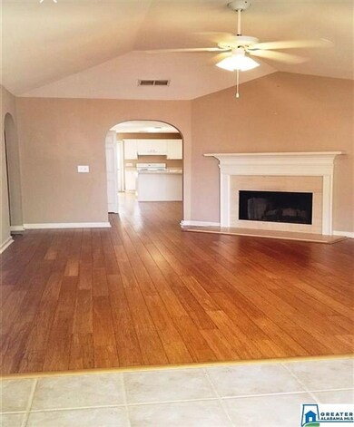 173 Flagstone Ln, Calera, AL 35040 - photo 2