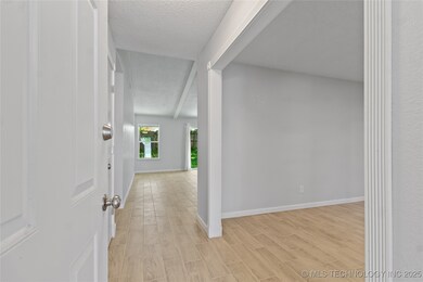 4007 W Pittsburg Cir, Broken Arrow, OK 74012 - photo 3