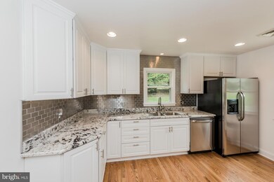 4615 Bartholow Rd, Sykesville, MD 21784 - photo 5