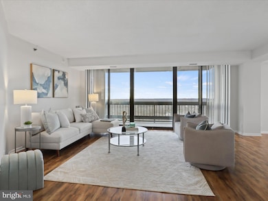 Skyline Square North and South unit 1315N, Baileys Crossroads, VA 22041 - photo 3