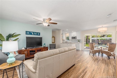 9026 SE Bobwhite St, Hobe Sound, FL 33455 - photo 4