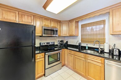 44 Sunflower Rd, Holbrook, MA 02343 - photo 3