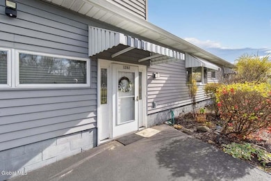 1262 S Kelley Rd, Schenectady, NY 12306 - photo 4