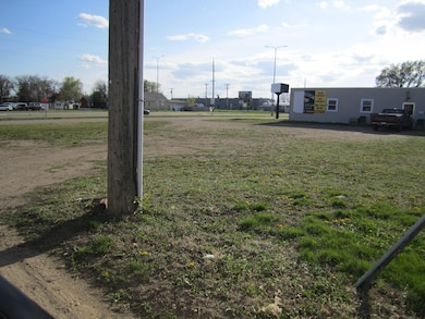 Bare Lot 4th St NW, Huron SD