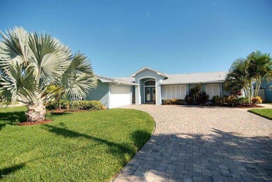117 La Riviere Road